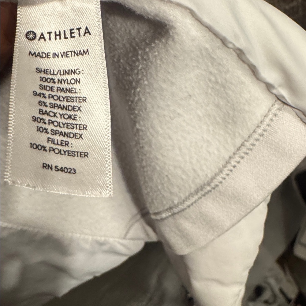 Athleta Primaloft Jacket. XS - Picture 10 of 13